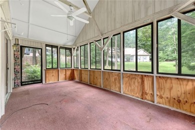 Discover the opportunity to make this property your own. This on Bella Vista Country Club - Berksdale in Arkansas - for sale on GolfHomes.com, golf home, golf lot