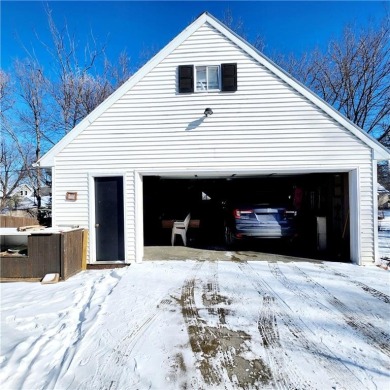 Location, location, location! Rare, must to see, this home is on Soldiers Memorial Field Golf Course in Minnesota - for sale on GolfHomes.com, golf home, golf lot