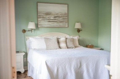 Welcome to the lake! This fully furnished condo at Mariners on Mariners Landing Golf and Country Club in Virginia - for sale on GolfHomes.com, golf home, golf lot