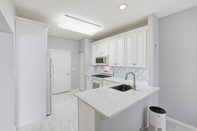 This Inviting Townhome for sale in the sought after 55+ Active on The Links at Carillon in Illinois - for sale on GolfHomes.com, golf home, golf lot