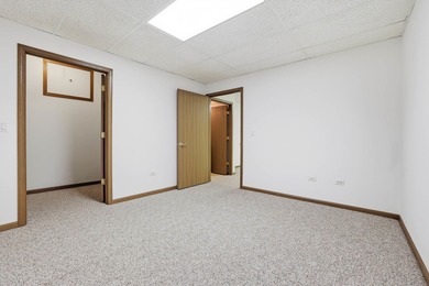 This Inviting Townhome for sale in the sought after 55+ Active on The Links at Carillon in Illinois - for sale on GolfHomes.com, golf home, golf lot