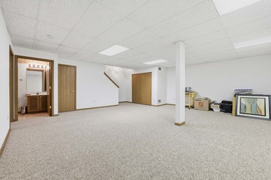 This Inviting Townhome for sale in the sought after 55+ Active on The Links at Carillon in Illinois - for sale on GolfHomes.com, golf home, golf lot