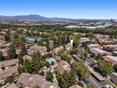 Nicely updated, lower level, 1 bedroom 1 bath condo is situated on Oak Creek Golf Club in California - for sale on GolfHomes.com, golf home, golf lot