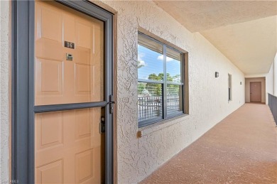 Welcome to this beautiful 2-bedroom, 2-bathroom condo with a den on Cross Creek Country Club in Florida - for sale on GolfHomes.com, golf home, golf lot