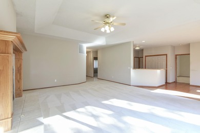 This 4-bedroom 3-bathroom home is conveniently located in on Ledgestone Country Club and Golf Course in Missouri - for sale on GolfHomes.com, golf home, golf lot