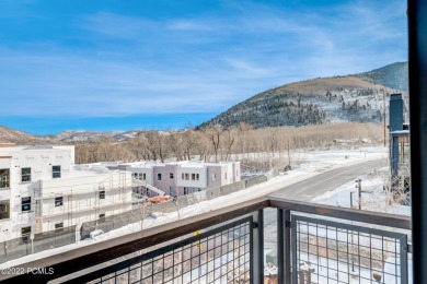 This fully furnished exceptional Blackstone Townhome is ideally on Canyons Golf Course in Utah - for sale on GolfHomes.com, golf home, golf lot