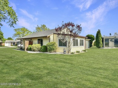 Welcome to this Beautifully Updated Everglade Model Ranch End on Clearbrook Golf Club in New Jersey - for sale on GolfHomes.com, golf home, golf lot