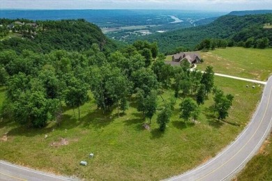Welcome to Jasper Highlands. The 2 lots that the property on Sequatchie Valley Golf and Country Club in Tennessee - for sale on GolfHomes.com, golf home, golf lot