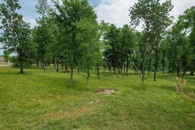 Welcome to Jasper Highlands. The 2 lots that the property on Sequatchie Valley Golf and Country Club in Tennessee - for sale on GolfHomes.com, golf home, golf lot