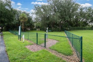 FULLY FURNISHED 3BR/2BA CONDO IN ROYAL GREENS - MOVE-IN READY! on Gateway Golf and Country Club in Florida - for sale on GolfHomes.com, golf home, golf lot