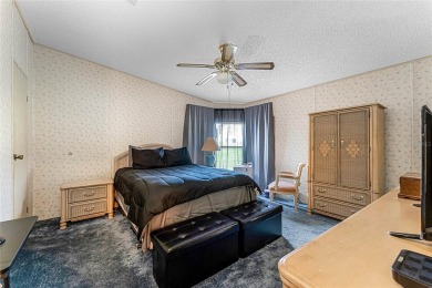 Welcome to 4007 Cohen Dr., Unit 742, Zellwood, FL 32798! This on Zellwood Station Country Club in Florida - for sale on GolfHomes.com, golf home, golf lot