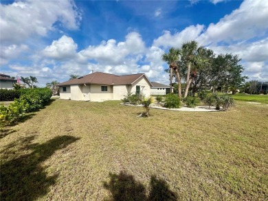 Move right in to this 3/2 with bonus room and garage on a on Seminole Lakes Country Club in Florida - for sale on GolfHomes.com, golf home, golf lot