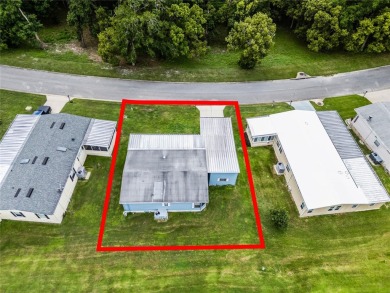 Welcome to 4007 Cohen Dr., Unit 742, Zellwood, FL 32798! This on Zellwood Station Country Club in Florida - for sale on GolfHomes.com, golf home, golf lot