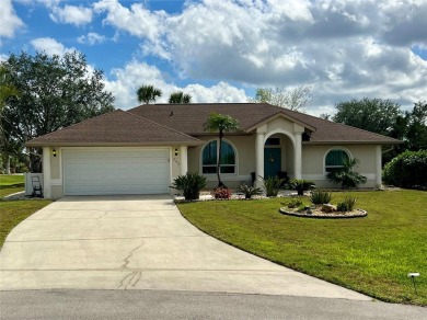 Move right in to this 3/2 with bonus room and garage on a on Seminole Lakes Country Club in Florida - for sale on GolfHomes.com, golf home, golf lot