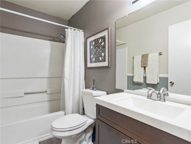 Welcome to this beautifully upgraded townhome in the highly on Vista Valencia Golf Course in California - for sale on GolfHomes.com, golf home, golf lot