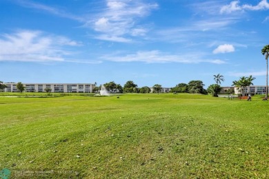 Presenting Turn-Key Aruba Gem - 2-Bedroom, 2-Bath Beauty
 on Wynmoor Golf Course in Florida - for sale on GolfHomes.com, golf home, golf lot