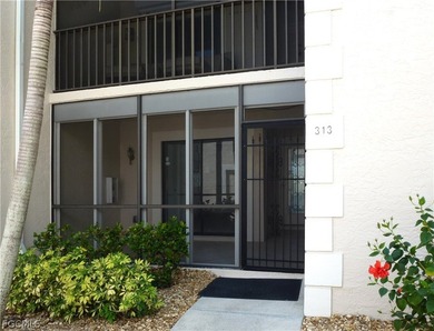 This 2 bedroom 2 bathroom condo is located in the golfer's on  in Florida - for sale on GolfHomes.com, golf home, golf lot