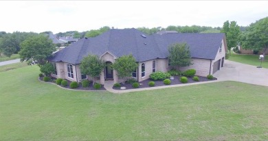 Impeccably updated and meticulously maintained spacious home on Pecan Plantation Country Club in Texas - for sale on GolfHomes.com, golf home, golf lot