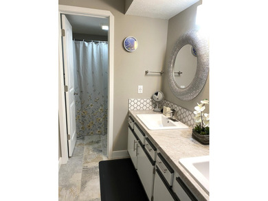 Discover this fully remodeled and furnished walk-in 1 bed/1 bath on Pointe Royale Village Country Club in Missouri - for sale on GolfHomes.com, golf home, golf lot
