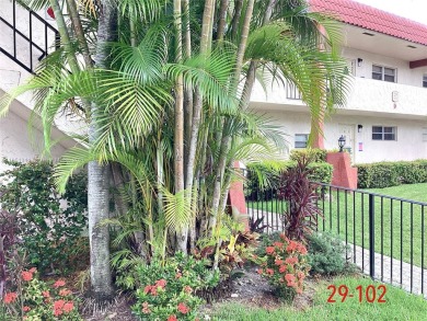 Great location!  Gorgeous 2 /2 condo located in the 1st floor on Hollybrook Golf and Tennis Club  in Florida - for sale on GolfHomes.com, golf home, golf lot