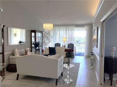 LIGHT, BRIGHT & BEAUTIFUL End Unit 5th Floor Penthouse in on  in Florida - for sale on GolfHomes.com, golf home, golf lot