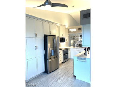 LIGHT, BRIGHT & BEAUTIFUL End Unit 5th Floor Penthouse in on  in Florida - for sale on GolfHomes.com, golf home, golf lot