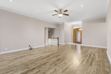 Welcome to 115 Ironwood, a beautifully maintained 5-bedroom, 3 on Island Green Golf Club in Missouri - for sale on GolfHomes.com, golf home, golf lot