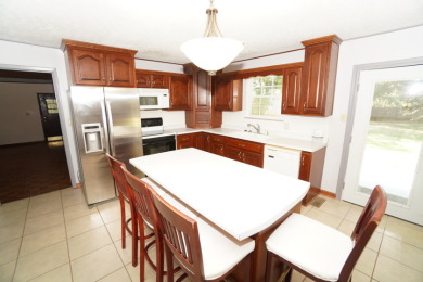 ONE-LEVEL LIVING IN ROLLING ACRES on Morristown Golf and Country Club in Tennessee - for sale on GolfHomes.com, golf home, golf lot