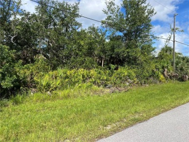 Beautiful building lot in the up-and-coming area of Rotonda on Rotonda Golf and Country Club The Palms Course in Florida - for sale on GolfHomes.com, golf home, golf lot