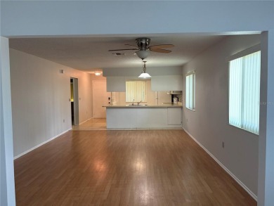 ***NEW ROOF*** installed January 2025. Attractive END unit with on Innisbrook Resort and Golf Club in Florida - for sale on GolfHomes.com, golf home, golf lot