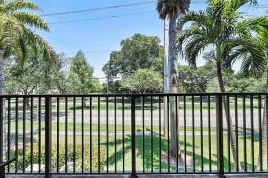 Lovely 1 bedroom, 1 bathroom apartment located in the desirable on Orangebrook Golf and Country Club in Florida - for sale on GolfHomes.com, golf home, golf lot