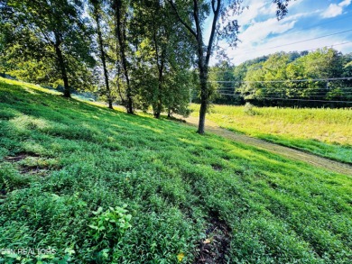 This exceptional property represents the largest single lot in on River Islands Golf Club in Tennessee - for sale on GolfHomes.com, golf home, golf lot
