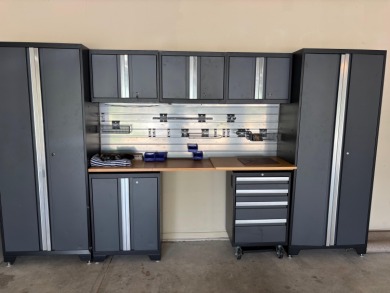 Move-in ready!!  Enjoy the morning sunrise over the beautiful on Rivercut Golf Course in Missouri - for sale on GolfHomes.com, golf home, golf lot