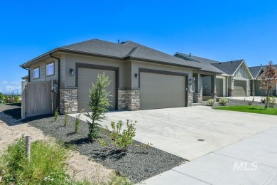 The Vegas floor plan by PIONEER HOMES, single level, 3 bedrooms on Hunters Point Golf Club in Idaho - for sale on GolfHomes.com, golf home, golf lot