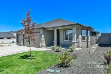 The Vegas floor plan by PIONEER HOMES, single level, 3 bedrooms on Hunters Point Golf Club in Idaho - for sale on GolfHomes.com, golf home, golf lot