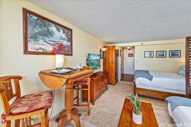 Welcome home to this beautifully remodeled unit in Island Colony on Ala Wai Golf Course in Hawaii - for sale on GolfHomes.com, golf home, golf lot