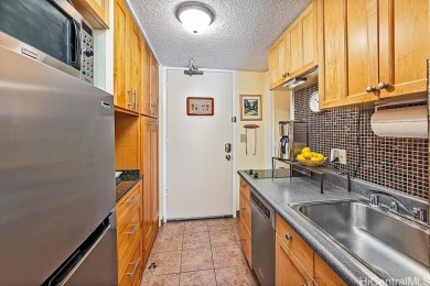 Welcome home to this beautifully remodeled unit in Island Colony on Ala Wai Golf Course in Hawaii - for sale on GolfHomes.com, golf home, golf lot