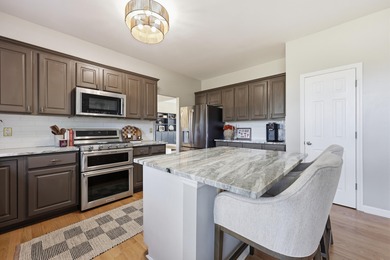 Welcome to the golf community of Legend Oaks! This beautifully on Legend Oaks Plantation Golf Club in South Carolina - for sale on GolfHomes.com, golf home, golf lot