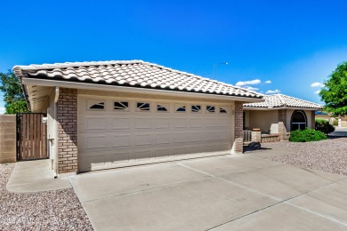 This beautifully maintained single-level 3 bed, 2 bath home sits on Sunland Springs Golf Course  in Arizona - for sale on GolfHomes.com, golf home, golf lot