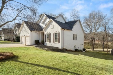 Stunningly renovated 5 bed/3.5 bath home on the golf course in on Mirror Lake Golf Club in Georgia - for sale on GolfHomes.com, golf home, golf lot