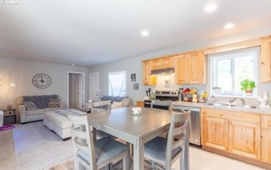You can live in an outdoor lover's paradise. This property has a on Circle Bar Golf Club in Oregon - for sale on GolfHomes.com, golf home, golf lot