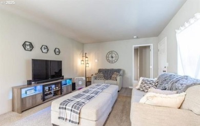 You can live in an outdoor lover's paradise. This property has a on Circle Bar Golf Club in Oregon - for sale on GolfHomes.com, golf home, golf lot