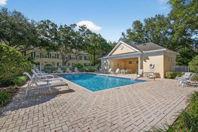 Renovated 3 Bedroom, 2.5 Bath Corner Townhouse w/2 Car Garage in on Abacoa Golf Club in Florida - for sale on GolfHomes.com, golf home, golf lot