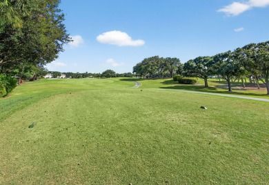 Renovated 3 Bedroom, 2.5 Bath Corner Townhouse w/2 Car Garage in on Abacoa Golf Club in Florida - for sale on GolfHomes.com, golf home, golf lot