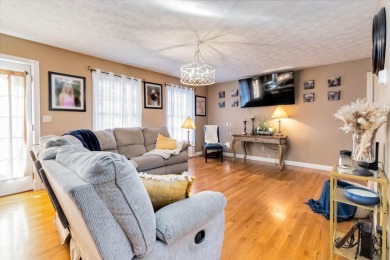 LOCATION!! STUNNING home in Hunting Creek Subdivision, London on London Country Club in Kentucky - for sale on GolfHomes.com, golf home, golf lot