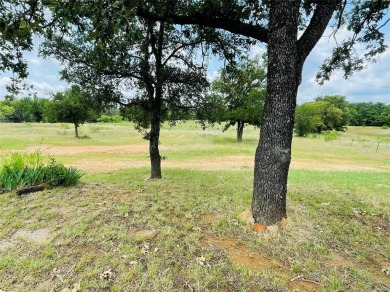 10 GORGEOUS acres with a deep tank, perimeter fences and a on Lakeside Country Club in Texas - for sale on GolfHomes.com, golf home, golf lot