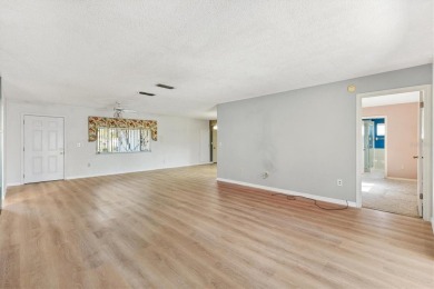 3/2 DOGWOOD WITH A POOL & 4 PERSON HOT TUB!  Located in the on The Links of Spruce Creek in Florida - for sale on GolfHomes.com, golf home, golf lot