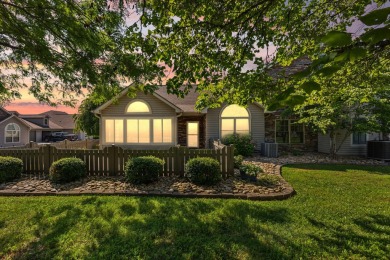 3 bedroom 2 full bath villa, split floor plan, stone fireplace on Woodson Bend Resort in Kentucky - for sale on GolfHomes.com, golf home, golf lot