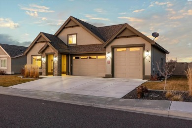 MLS# 281322 **The Greenside by Pahlisch Homes**  Discover The on Horn Rapids Golf Club in Washington - for sale on GolfHomes.com, golf home, golf lot