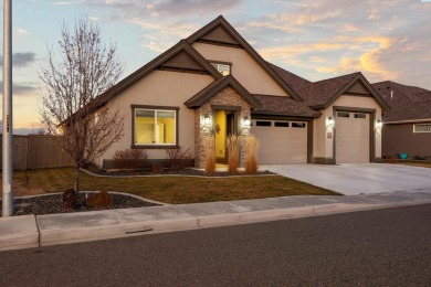 MLS# 281322 **The Greenside by Pahlisch Homes**  Discover The on Horn Rapids Golf Club in Washington - for sale on GolfHomes.com, golf home, golf lot